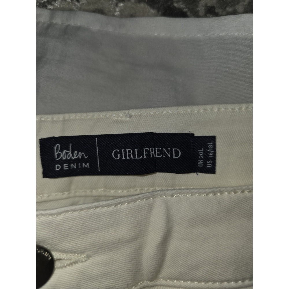 Boden Denim Girlfriend Pantswhite With Black Embroidery Down‎ Side Of Each... - Picture 6 of 6
